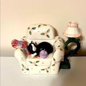 Vintage World Bazaar Teapot Tuxedo Floral Cat Sleeping on Armchair. Like New